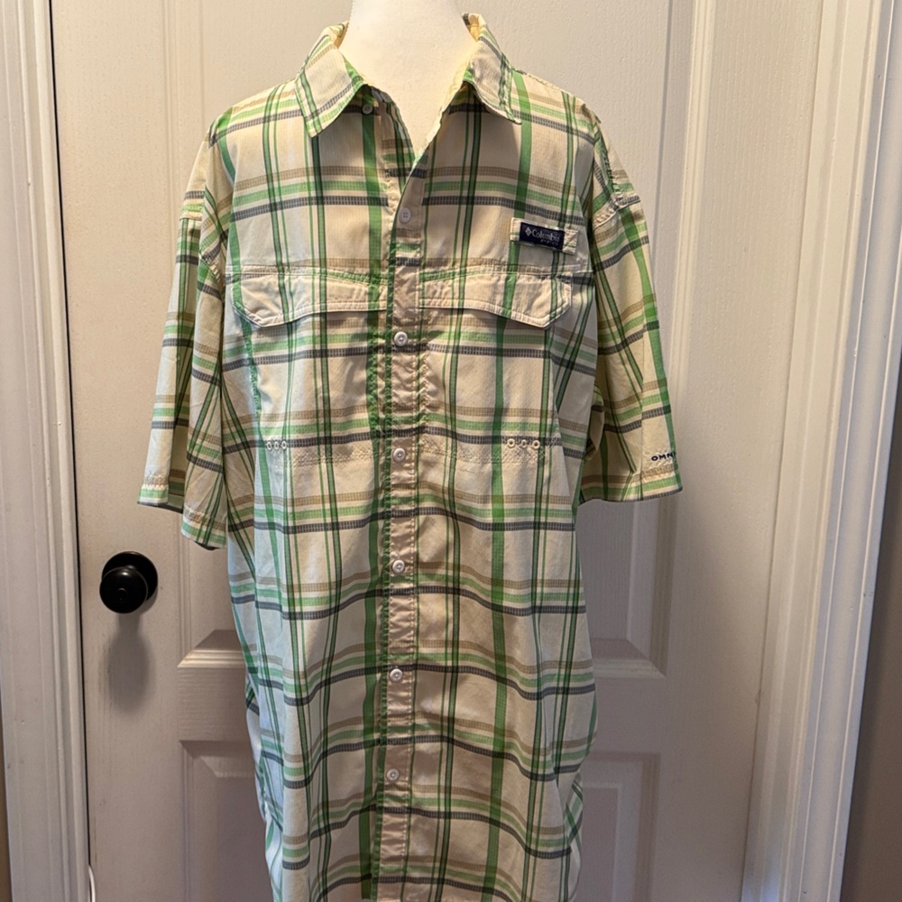 Columbia Beige, Green, Grey Plaid PFG Omni-Shade Casual Shirt